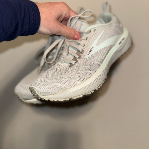 Brooks Shoes - Brooks Off-White Athletic Sneakers